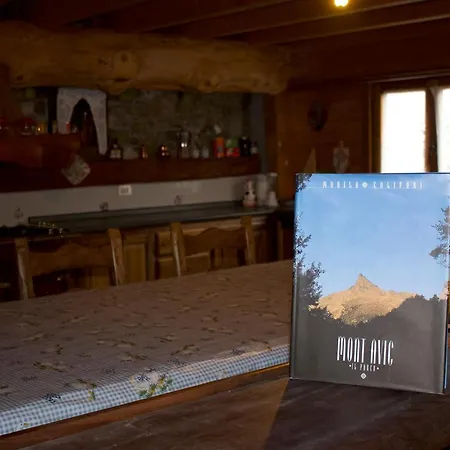 Mont Avic Шале